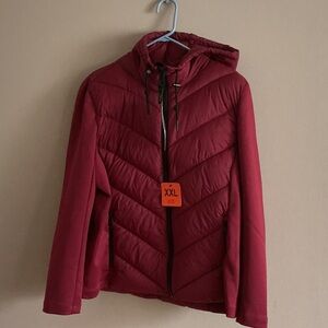 NWT DKNY Hooded Quilted Puffer Jacket in Deep Berry